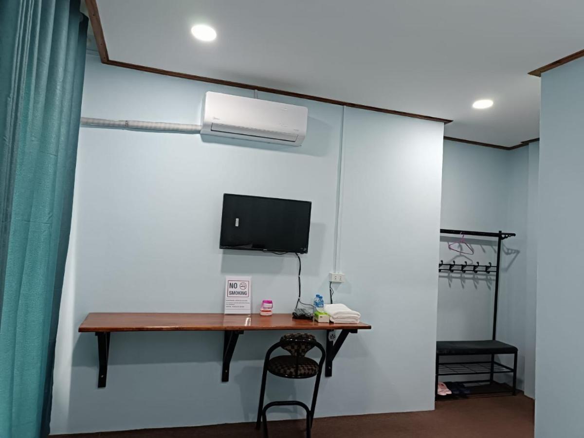Hotel ເຮືອນພັກບີວີ Ban Thongchai-Tai Esterno foto