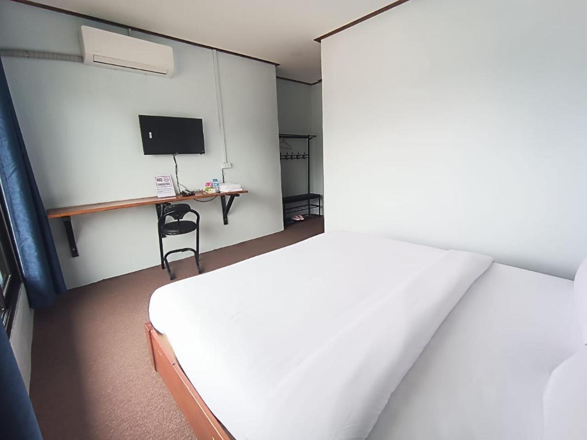 Hotel ເຮືອນພັກບີວີ Ban Thongchai-Tai Esterno foto